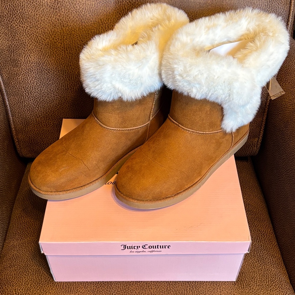 Juicy Couture Women's Brown Boots with White Faux Fur
